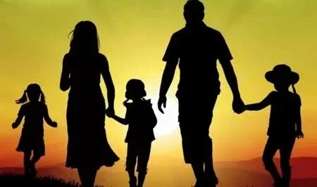 Üç uşaqlı ailələrə aylıq müavinət təklif edildi
