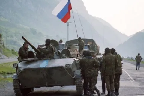 Paşinyandan növbəti radikal addım - Rus əsgərlər ölkədən çıxarılır
