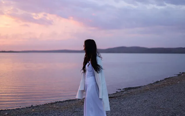 Sən yağışlı gündə günəş kimi idin... - Fotolar